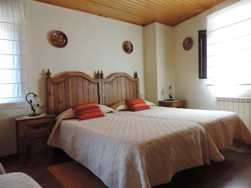 Cal Sandic Aransa 0*,  Spain